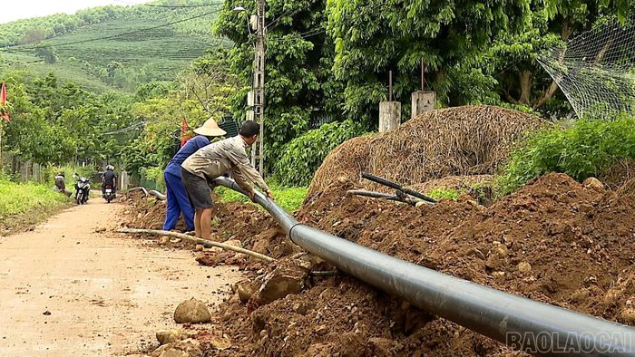 Dự án nâng cấp và cải tạo hệ thống cấp nước sạch tập trung gắn với phát triển nông nghiệp bền vững tại thị trấn Nông trường Liên Sơn (cũ), nay là xã Liên Sơn đang triển khai thi công, đến nay mới đạt 20% kế hoạch.