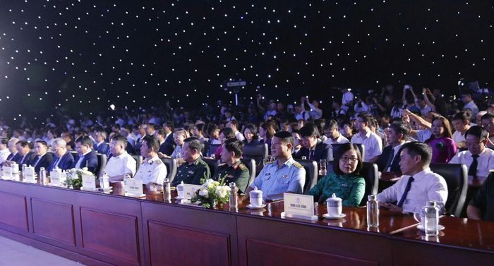 Các đại biểu dự khai mạc Hội báo toàn quốc 2026.