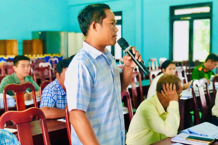 Ông K' Văn Tính, Trưởng thôn 1 xã Đông Giang phát biểu đồng thuận với phương án sắp xếp các thôn