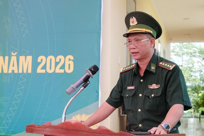 Đại tá Nguyễn Thành Đính, Phó Chỉ huy trưởng Bộ CHQS tỉnh kiêm Chỉ huy trưởng Ban Chỉ huy Bộ đội Biên phòng tỉnh Lâm Đồng đại diện lãnh đạo các cơ quan trong khối thi đua phát biểu