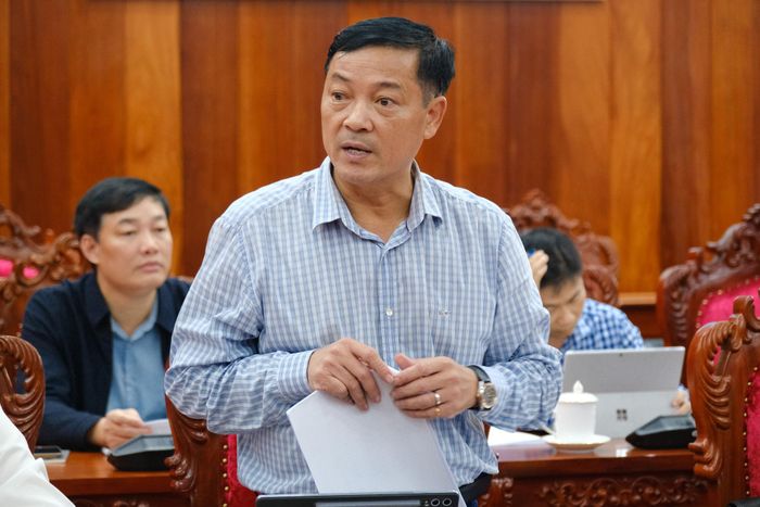 Đồng chí Lê Trọng Yên, Ủy viên Ban Thường vụ Tỉnh ủy, Phó Chủ tịch Thường trực UBND tỉnh phát biểu tại buổi làm việc