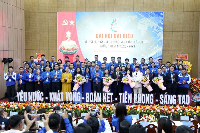 Ủy ban Hội LHTN Việt Nam tỉnh Lâm Đồng khóa I, nhiệm kỳ 2026 - 2029 ra mắt đại hội