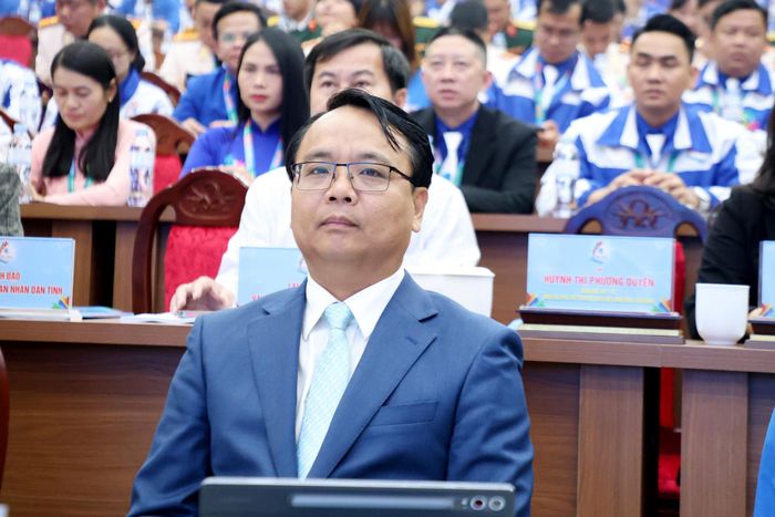 Đồng chí Đặng Hồng Sỹ, Phó Bí thư Thường trực Tỉnh ủy Lâm Đồng tham dự