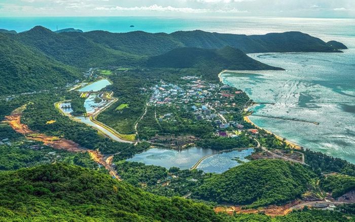 Côn Đảo nhìn từ trên cao. Ảnh: Thanh Tùng