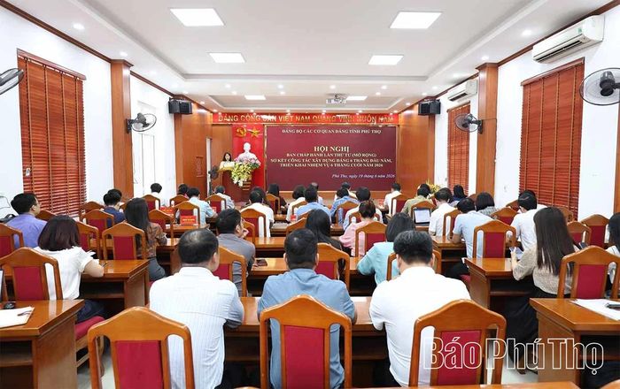 Quang cảnh hội nghị