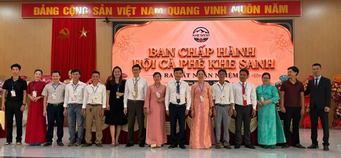 Ra mắt Ban Chấp hành Hội Cà phê Khe Sanh nhiệm kỳ 2026-2031 - Ảnh: Hoàng Hùng