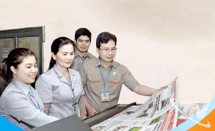 In ấn các ấn phẩm báo chí tại Nhà in Báo và Phát thanh, Truyền hình Thái Nguyên.