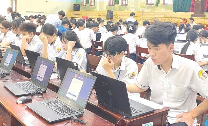 Thi trên máy tính là mô hình phù hợp với xu hướng chuyển đổi số