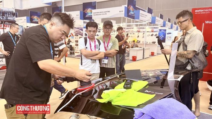 Triển lãm giới thiệu các giải pháp trong các lĩnh vực phụ tùng và linh kiện, điện và điện tử, phụ kiện &amp; tùy chỉnh, thân xe và sơn, chẩn đoán và sửa chữa, dầu, chất bôi trơn và nhiên liệu, giải pháp và dịch vụ kỹ thuật số, kết nối và lái xe tự động, và các lĩnh vực khác.