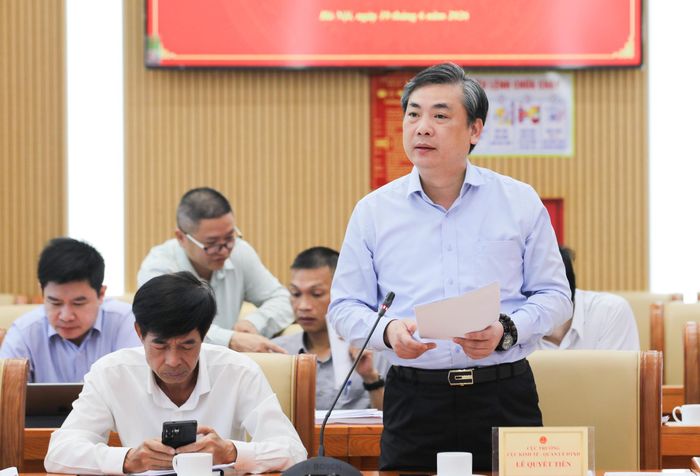 Ông Lê Quyết Tiến, Cục trưởng Cục Kinh tế - Quản lý đầu tư xây dựng thông tin tại hội nghị (Ảnh: Tạ Hải).