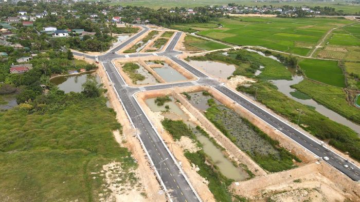 Dự án tái định cư đầu tiên hoàn thành để phục vụ người dân bị ảnh hưởng bởi dự án.
