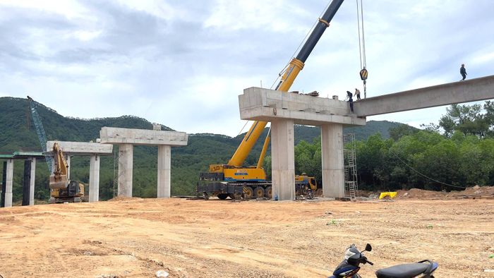 Dự kiến trong tuần này, Hòa Hiệp sẽ hoàn thành việc lao lắp 3 nhịp, từ T28-T31.