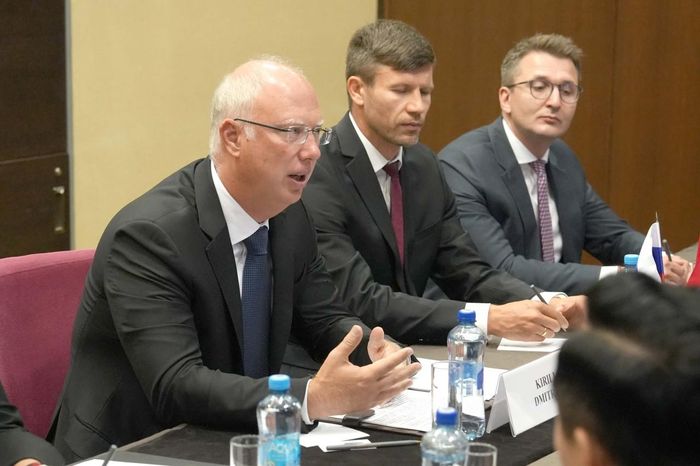 Ông Kirill Dmitriev, Tổng Giám đốc điều hành Quỹ Đầu tư trực tiếp Liên bang Nga phát biểu. Ảnh: Đức Tiến