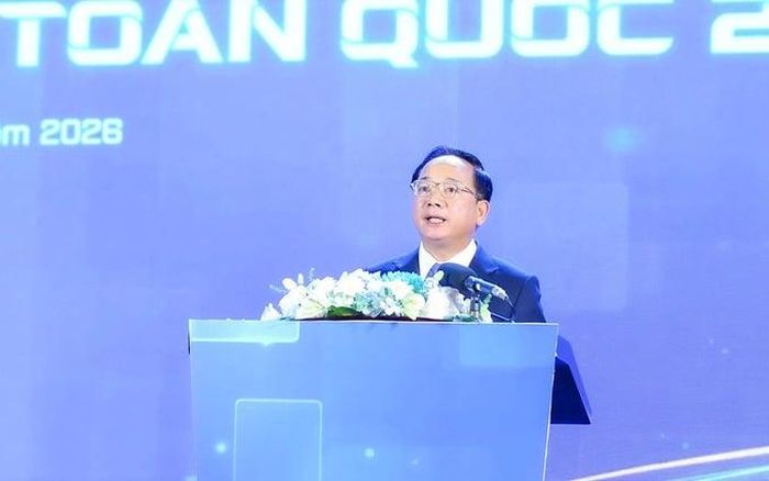  Trưởng ban Tuyên giáo và Dân vận Trung ương Trịnh Văn Quyết. 