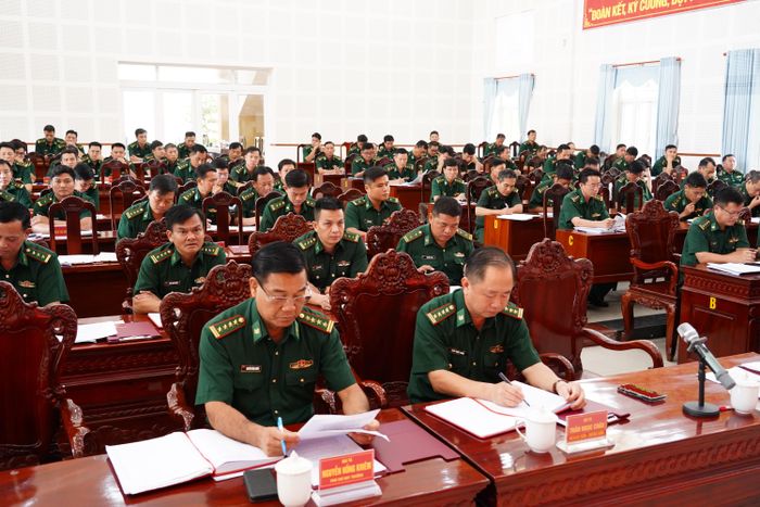 Lãnh đạo Chỉ huy và cán bộ, chiến sĩ Biên phòng An Giang dự hội nghị