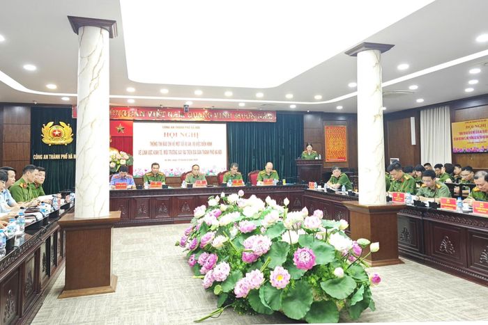 Toàn cảnh hội nghị