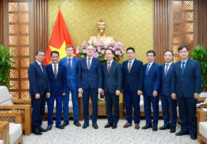Bộ trưởng Bộ Tư pháp Hoàng Thanh Tùng tiếp Đại sứ đặc mệnh toàn quyền Liên Bang Nga tại Việt Nam Bezdetko Gennady Stepanovich, ngày 15/6/2026