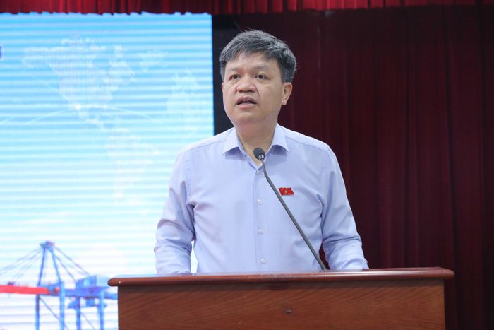 Phó Chủ nhiệm Ủy ban Khoa học, Công nghệ và Môi trường Tạ Đình Thi phát biểu