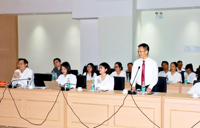  Phó Giám đốc Báo và Phát thanh, Truyền hình tỉnh Quảng Ninh Đỗ Ngọc Hà phát biểu nhận nhiệm vụ