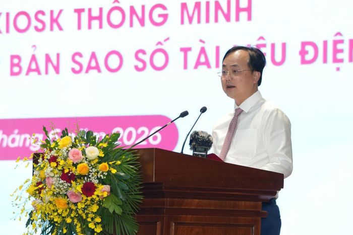 Ông Tô Huy Vũ, Chủ tịch Hội đồng thành viên Agribank, phát biểu cam kết đồng hành cùng thành phố Đà Nẵng trong thúc đẩy chuyển đổi số và hiện đại hóa dịch vụ công.