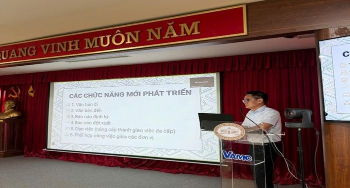 Ông An Việt Anh Trưởng Ban Công nghệ thông tin hướng dẫn chi tiết về phân hệ chức năng mới được đưa vào vận hành
