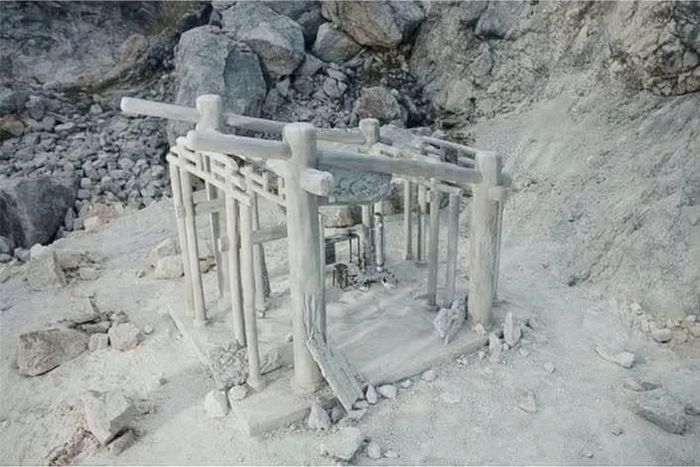 Di tích xuất hiện trong MV của Sơn Tùng có nhiều điểm tương đồng với tác phẩm “Tàn Chỉ” của Lệ Giang.