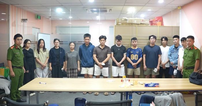 Cơ quan CSĐT Công an TP Hồ Chí Minh đã khởi tố 11 vụ án (11 công ty), khởi tố gần 200 bị can về hành vi “Lừa đảo chiếm đoạt tài sản”.