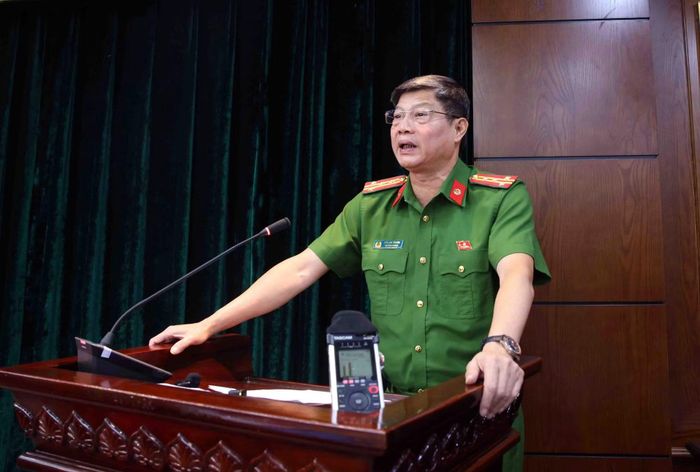 Đại tá Nguyễn An Thanh, Trưởng phòng Cảnh sát kinh tế thông báo kết quả 2 vụ án.