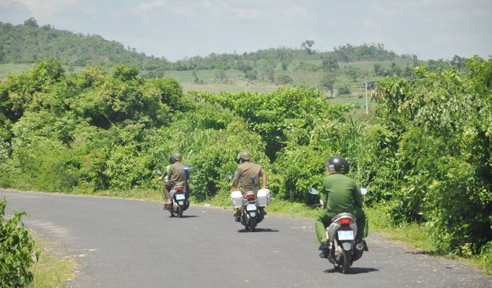 Nét vẻ bình yên hiện hữu sau mỗi chặng đường tuần tra vùng cao của Công an xã Suối Trai. Ảnh: Hữu Toàn.