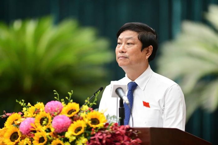 Chủ tịch HĐND TP Hồ Chí Minh Võ Văn Minh phát biểu khai mạc kỳ họp.