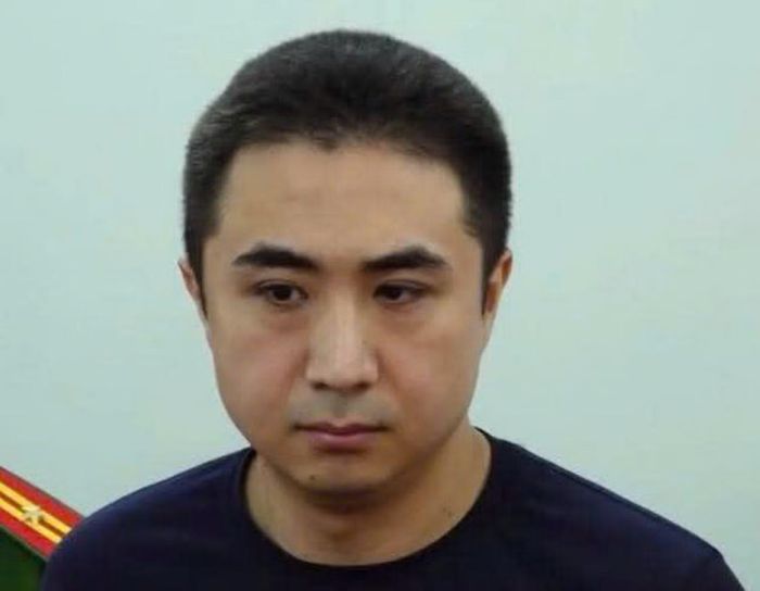 Đối tượng Kamza Kaisar Bakytzhanuly khi bị bắt tạm giam.