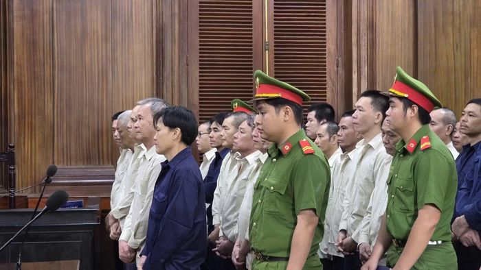 Cán bộ chiến sĩ bảo vệ phiên tòa xét xử vụ án Lê Tấn Hòa và 52 đồng phạm.