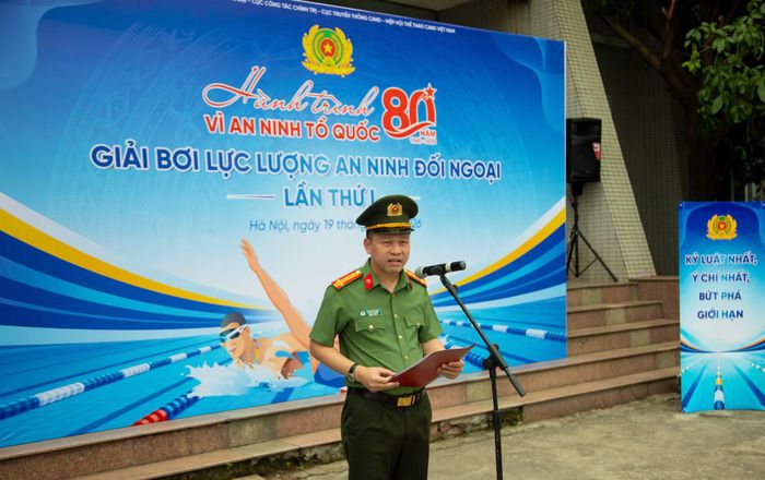 Phó Cục trưởng Cục An ninh đối ngoại Phạm Văn Dũng phát biểu tại lễ khai mạc.
