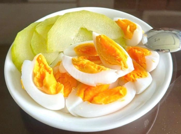 Hương vị thơm ngon, đậm đà của trứng vịt Trùng Khánh níu chân du khánh.