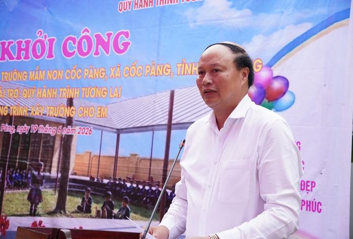 Phó Chủ tịch UBND tỉnh Hoàng Văn Thạch phát biểu tại Lễ khởi công.