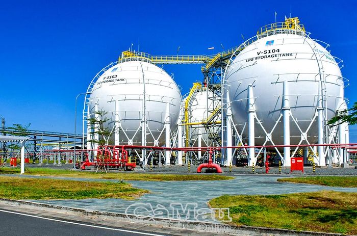 Cà Mau tập trung khai thác các dự án năng lượng, hạ tầng công nghiệp quy mô lớn để tạo động lực bứt phá mới cho nền kinh tế tỉnh nhà.