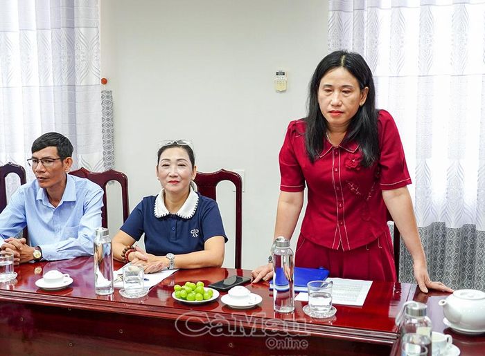Đồng chí Ngô Thanh Nhã, Phó Chủ tịch Liên hiệp các Hội Văn học Nghệ thuật tỉnh, Chủ nhiệm Tạp chí Văn nghệ Cà Mau, trân trọng cảm ơn sự quan tâm của lãnh đạo tỉnh dành cho những người làm báo. 