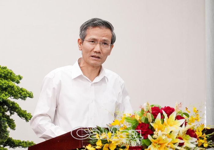 Thứ trưởng Bộ Nội vụ Cao Huy đánh giá cao kết quả tỉnh Cà Mau đạt được trong công tác tổ chức thi hành pháp luật và thực hiện các nhiệm vụ thuộc lĩnh vực nội vụ.
