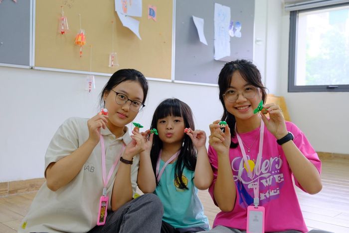 Các trại viên tham gia hoạt động của Ngày Nghệ thuật