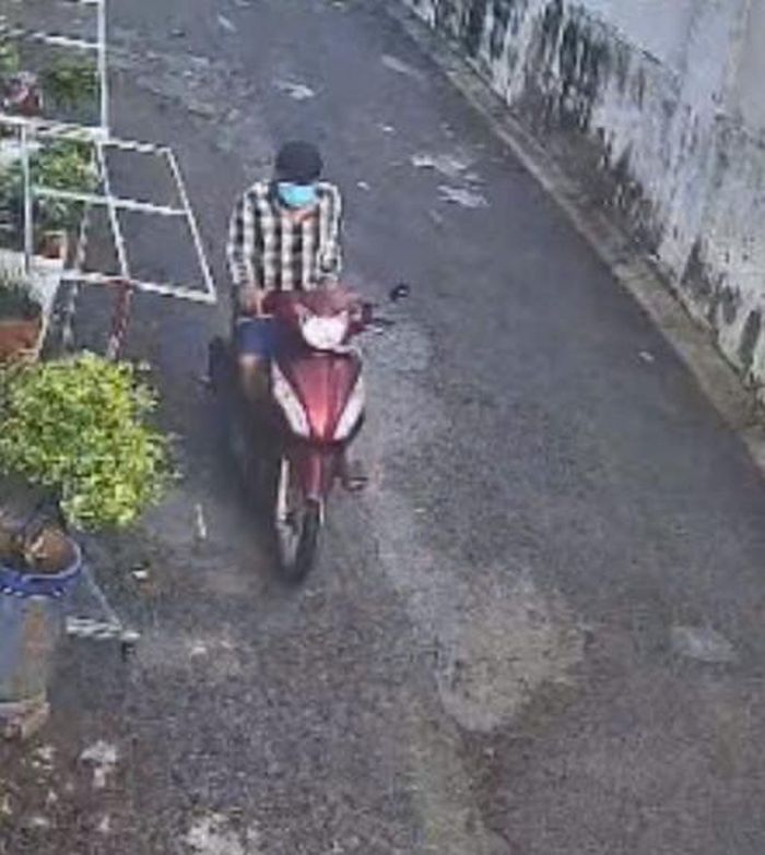 Hình ảnh từ camera đường phố tố giác tên tội phạm