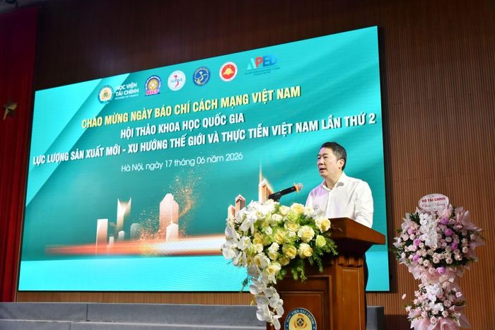 Thứ trưởng Bộ Tài chính Cao Anh Tuấn phát biểu.