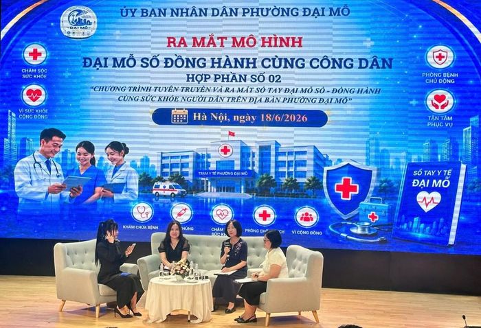 Các chuyên gia y tế trực tiếp giải đáp thắc mắc của người dân.