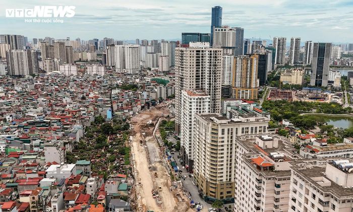 Khi toàn tuyến được khép kín, Vành đai 2,5 sẽ góp phần giảm áp lực cho các tuyến đường hiện hữu, đặc biệt là Vành đai 2 và Vành đai 3. Đồng thời, dự án được kỳ vọng sẽ hoàn thiện hệ thống giao thông khung của Thủ đô, mở rộng không gian phát triển đô thị, tạo thêm động lực cho các hoạt động kinh tế, thương mại và dịch vụ tại những khu vực tuyến đường đi qua.