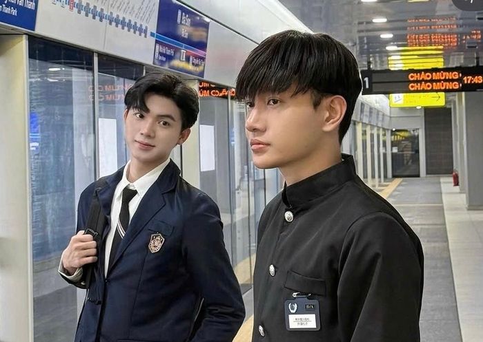 TikToker Nhật Duy (bên phải) và Văn Hoàng. (Ảnh: chụp màn hình)