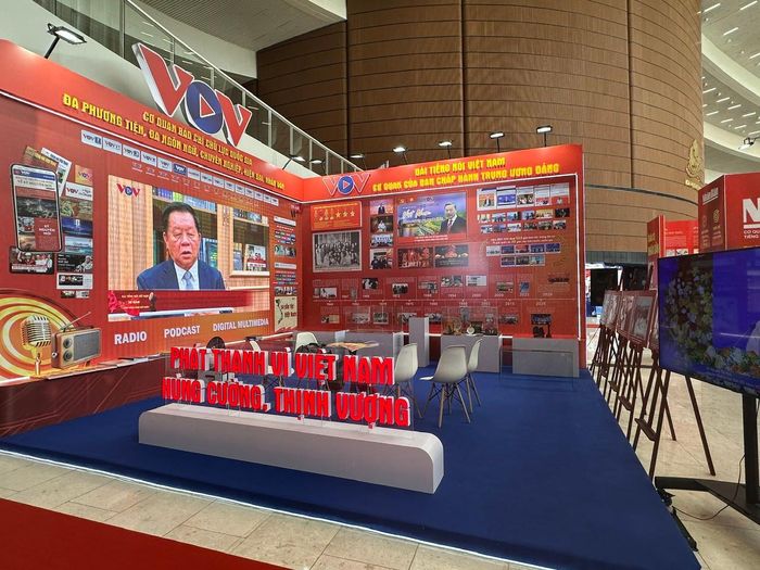 Không gian trưng bày của Đài Tiếng nói Việt Nam mang dấu ấn của kỷ nguyên số. Ảnh: Hoàng Quyên.