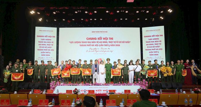 Đây không chỉ là sân chơi nghiệp vụ, mà còn là dịp lan tỏa hình ảnh những cán bộ, thành viên luôn bám địa bàn, gần dân, sát dân, góp phần xây dựng thế trận an ninh nhân dân vững chắc, giữ gìn cuộc sống bình yên cho nhân dân Thủ đô.