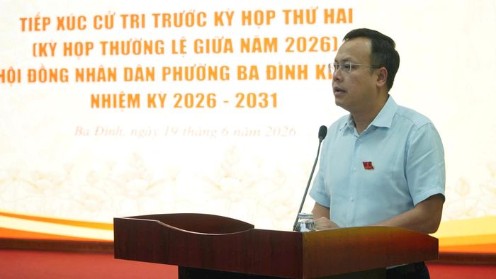 Bí thư Đảng ủy, Chủ tịch HĐND phường Ba Đình Phạm Quang Thanh phát biểu kết luận hội nghị. Ảnh: Duy Anh