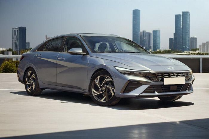 Thiết kế thể thao, giữ nguyên nhận diện đặc trưng của Hyundai