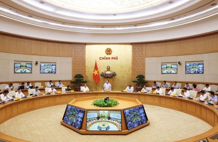 Phó Thủ tướng Lê Tiến Châu, Trưởng Ban Chỉ đạo xây dựng trường học cho các xã biên giới chủ trì cuộc họp của Ban Chỉ đạo trực tuyến với 22 địa phương. Ảnh: VGP/Thu Sa