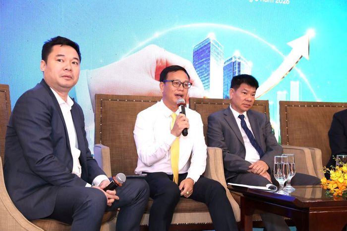 ông Lê Như Thạch, Chủ tịch HĐQT Bcons chia sẻ về thông tin đầu tư nhà ở xã hội. Ảnh: H. Chương